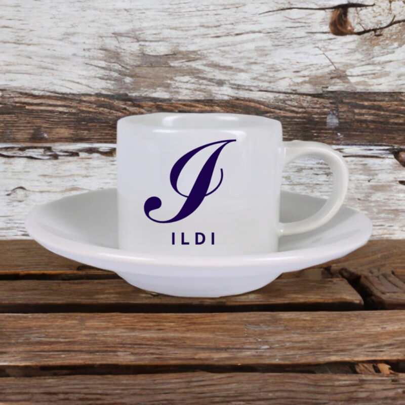Kávéscsésze saját névvel tányérral (elegáns)